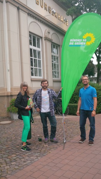 Wahlkampfauftakt im Bürgerhaus; v.l.: Marita Brormann, Direktkandidat Alexander Ringbeck und der Geschäftsführer von B90/Grüne im Kreis Warendorf, Daniel Kebschull