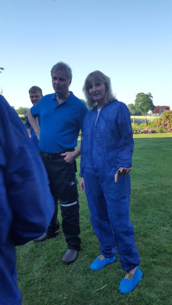 Landwirt Robert Nattebrede im Gespräch mit Barbara Köß (Fraktionsvorsitzende Bündnis 90 / Die Grünen Oelde)